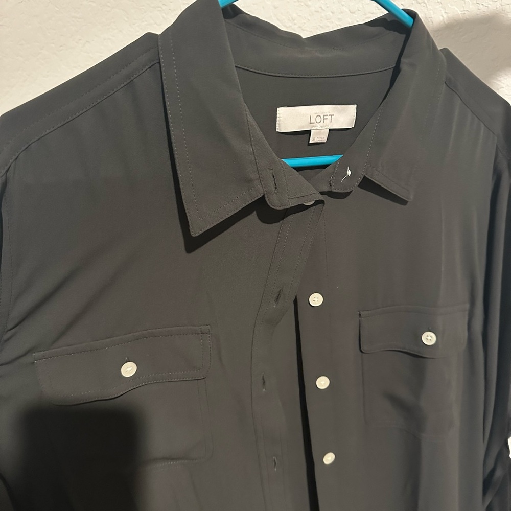 LOFT Women’s Grey Shirt Large